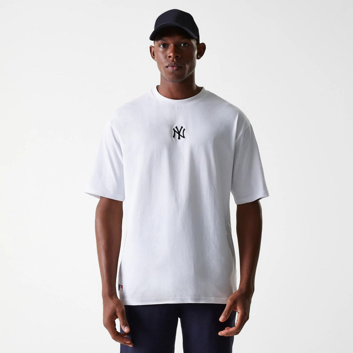 NEW ERA T-Shirt Logo Sul Petto Bianca
