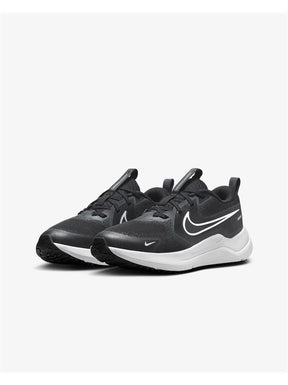 NIKE COSMIC RUNNER