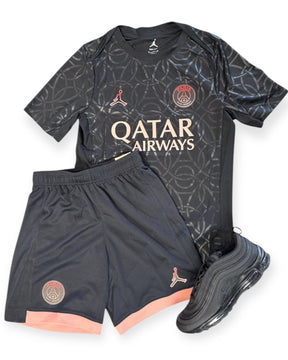 JORDAN Completino PSG In Tessuto Tecnico Con Dettagli Su T-Shirt Nero e Rosa