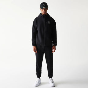 NEW ERA Tuta Tessuto Tech Primaverile New York Yankees Con Cappuccio e Zip Nera 25/26