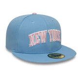 NEW ERA Cappello 59Fifty New York Visiera Piatta Con Dettagli Ricamati Azzurro/Rosa