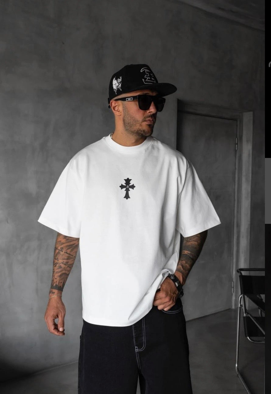 BLACK ISLAND T-Shirt In Cotone Con Stampa Croce Bianca