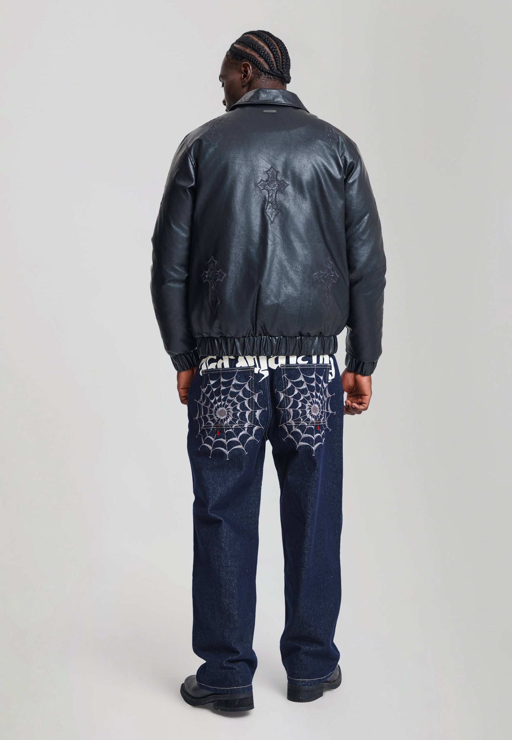 EH HARDY Jeans Baggy Con Patch Ragnatela e Stampa Retro Lavaggio Denim Blu Scuro