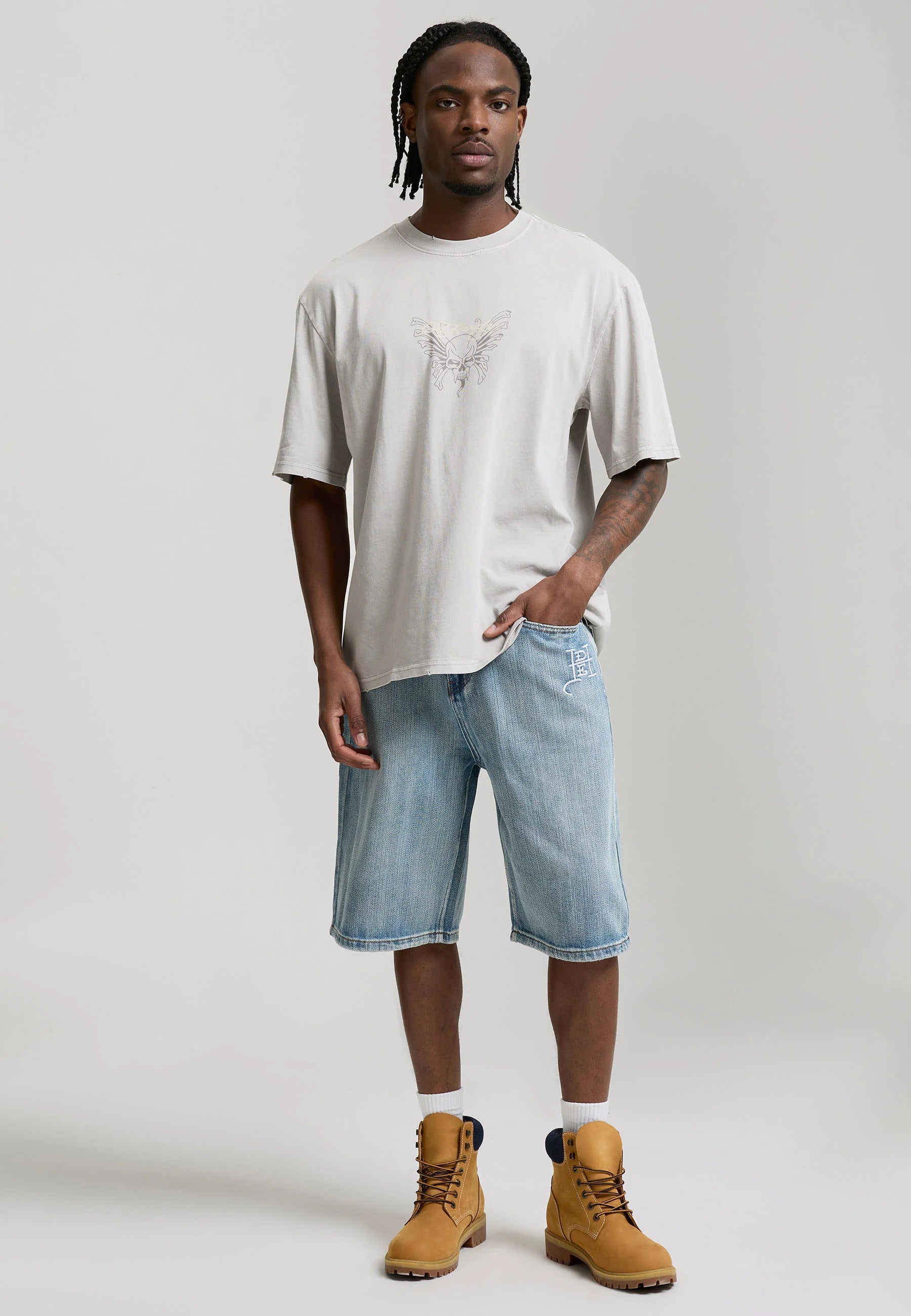 ED HARDY Pantaloncino in Jeans Jorts Con Dettagli Ricamati Gotici Sul Retro
