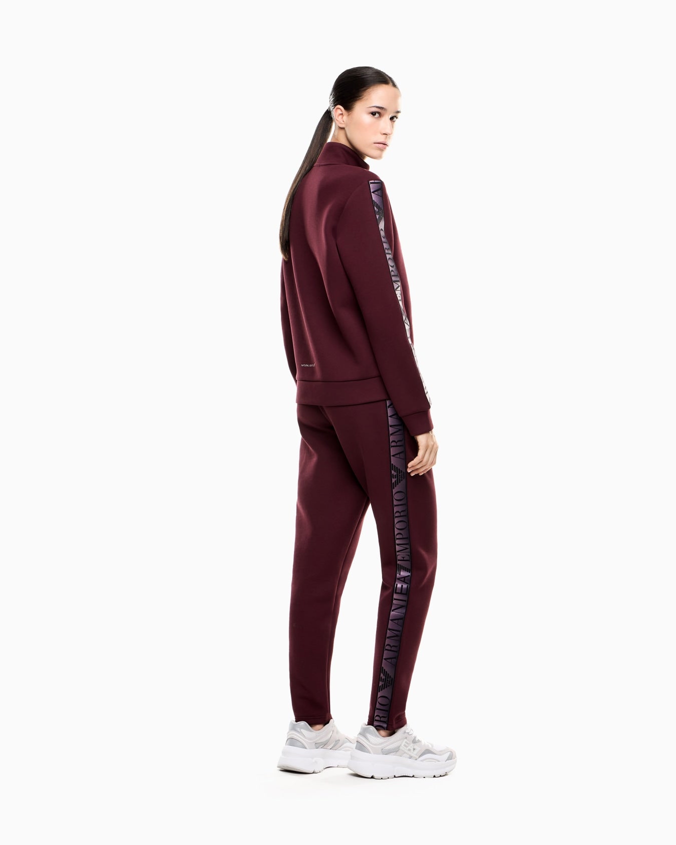 EMPORIO ARMANI DONNA TUTA DYNAMIC ATHLETE IN TESSUTO TECNICO NATURAL VENTUS7 BORDEAUX