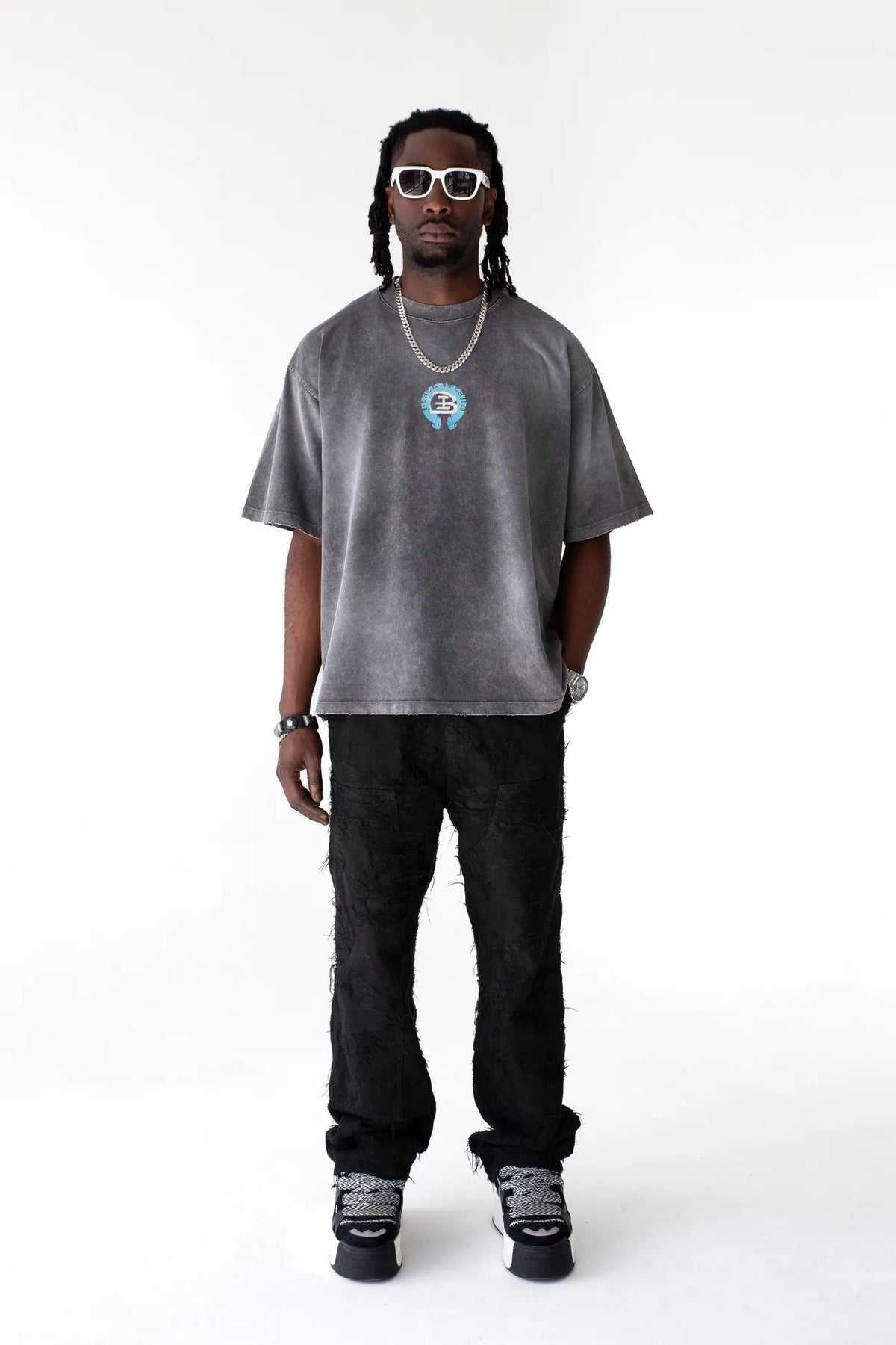 BLACK ISLAND T-Shirt In Cotone Grigia Sfumata Cropped Con Stampa Azzurra