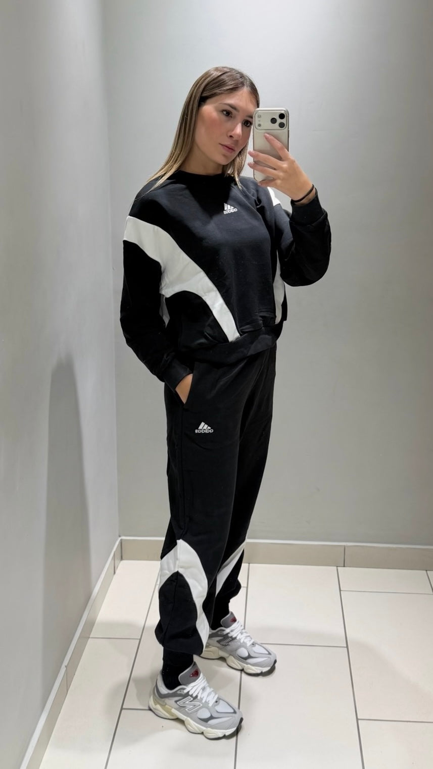 TUTA ADIDAS DONNA NERA E BIANCA