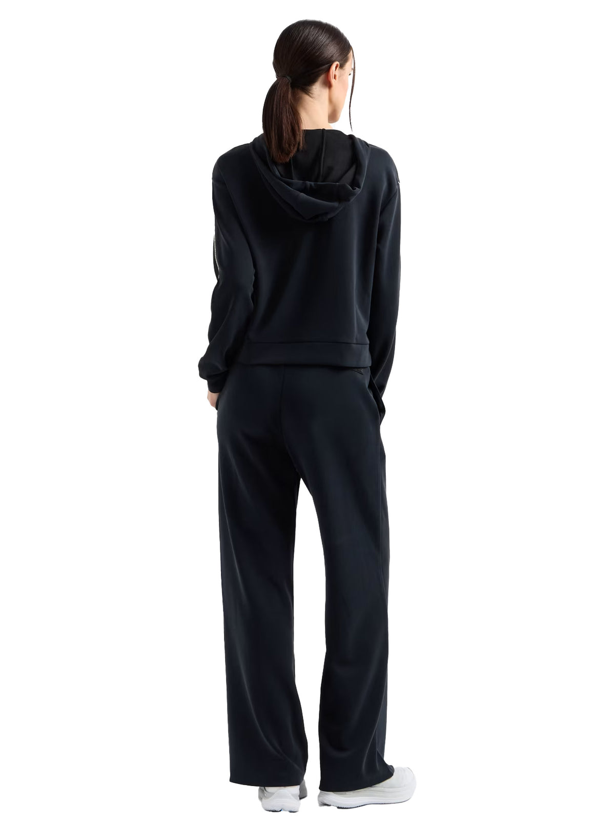TUTA ARMANI DONNA NERA A PALAZZO