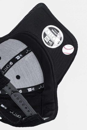 NEW ERA Cap Nero/Bianco a Costine 9Forty NY Yankees