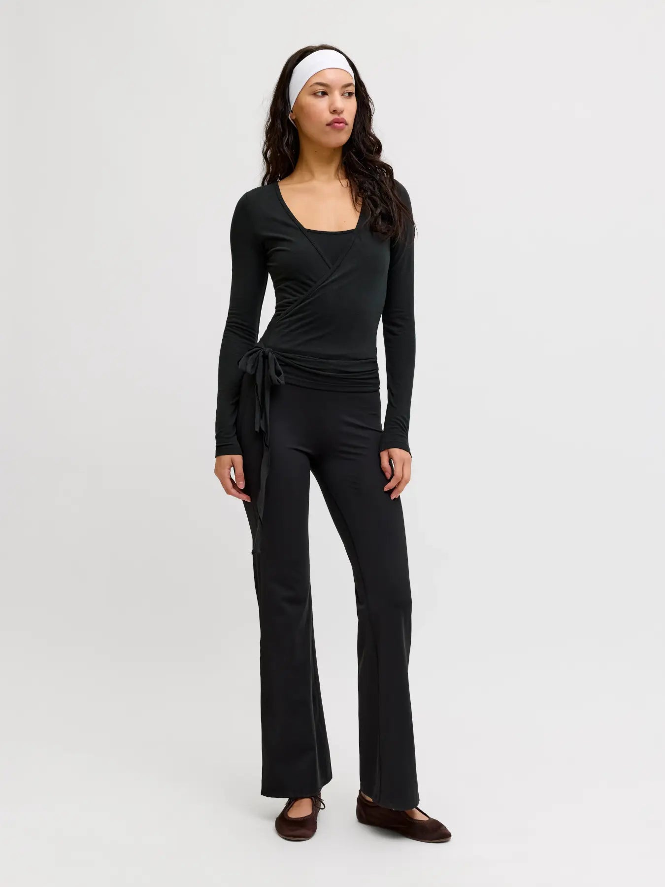 JJXX DONNA JXLUNA T-SHIRT NERA MANICHE LUNGHE DI COTONE  SS26