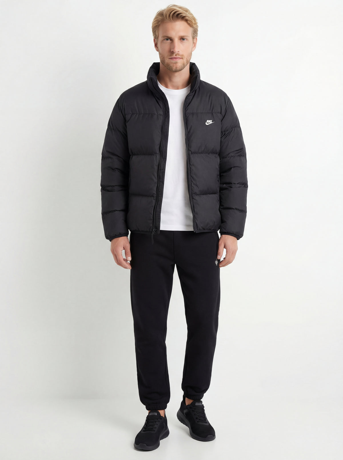 Skechers Slip Ins + Blauer Smanicato Ondulato + County of Milan Pantalone + Nike Giubbotto Bomber - 02