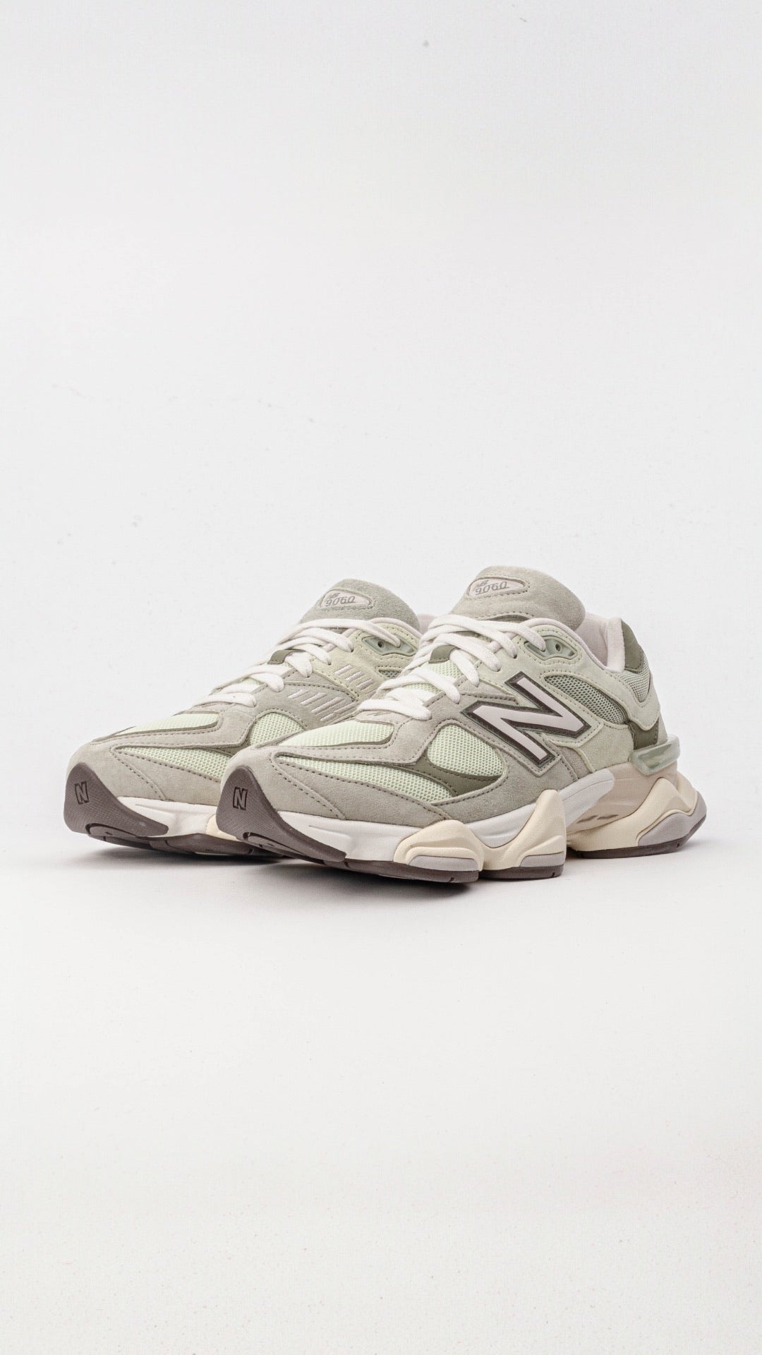 New Balance 9060 verde chiaro - New Balance