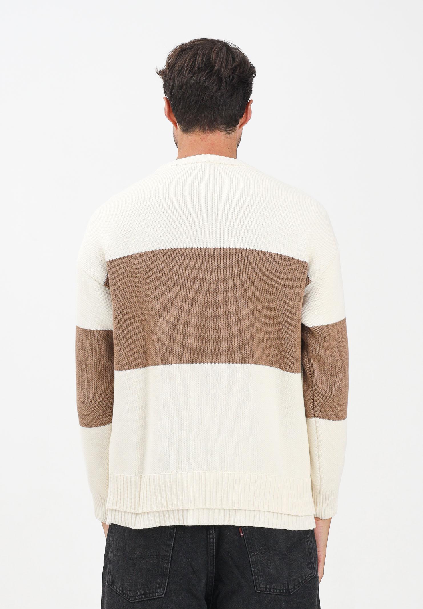 DISCLAIMER Maglioncino girocollo panna da uomo con logo 25IDS55201 LA DISCLAIMER