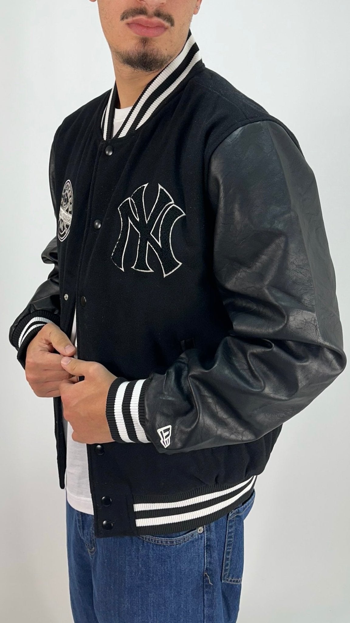 Varsity Jacket invernale new era Nero Uomo - Tommaseoclothing